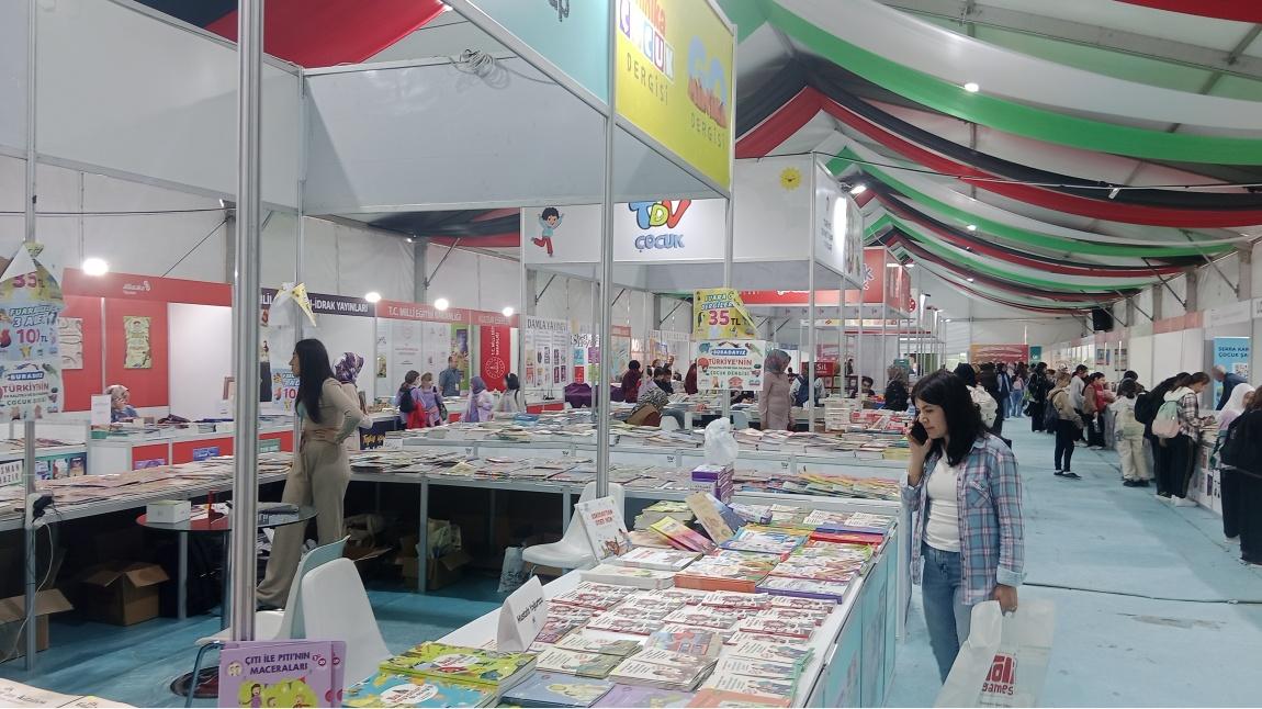2. Uluslar Arası Çocuk Kitapları Fuarını Ziyaret Ettik